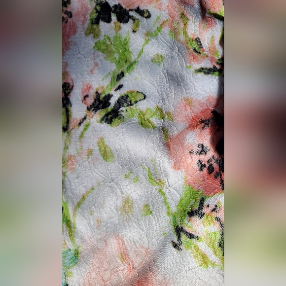 Maurices beautiful floral lace camisole lined tank szXS - Picture 4 of 8